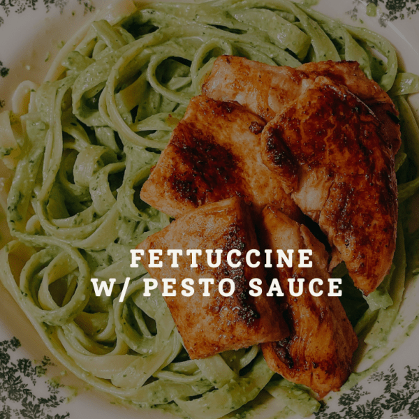 廚房新手友善【菠菜青醬義大利麵】一個鍋子和一台攪拌機就能搞定，搭配深煎雞胸肉片或乾煎蝦仁都超合拍美味